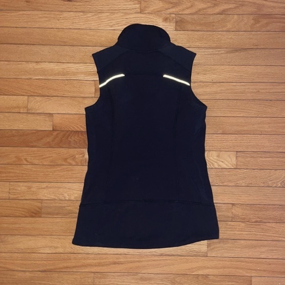 Athleta Black Fitted Vest Full Zip (S) - Picture 7 of 16